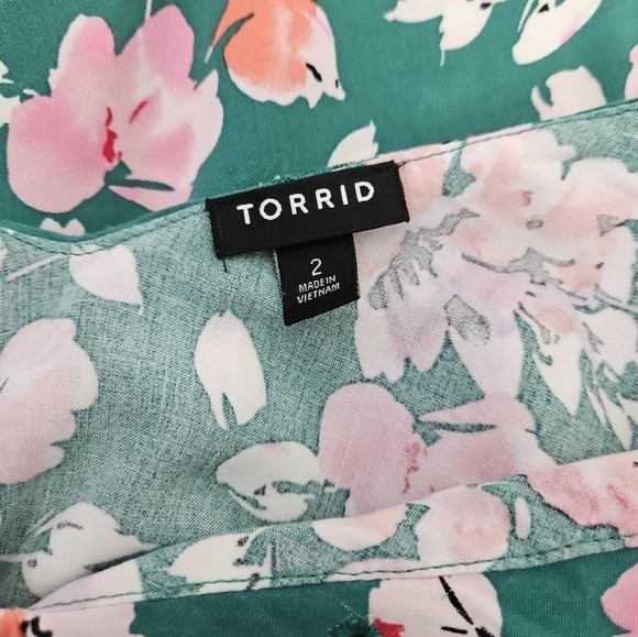 Torrid Green Floral Challis Embroidered Cold Shoulder Top Women's 2X Plus B102 - Picture 8 of 10